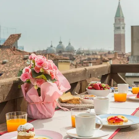 Апартаменты Ca' Remer Grand Canal *